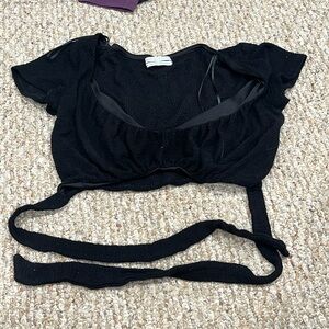 Black crop with ties